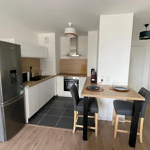  Appartement Superbe T2 Proche De La Gare Rer Tgv Massy Palaiseau